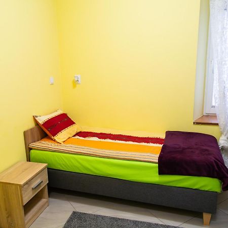 Apartament Przy Rynku Ostrowiec Swietokrzyski Exterior photo