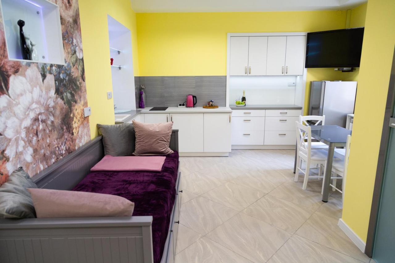 Apartament Przy Rynku Ostrowiec Swietokrzyski Exterior photo