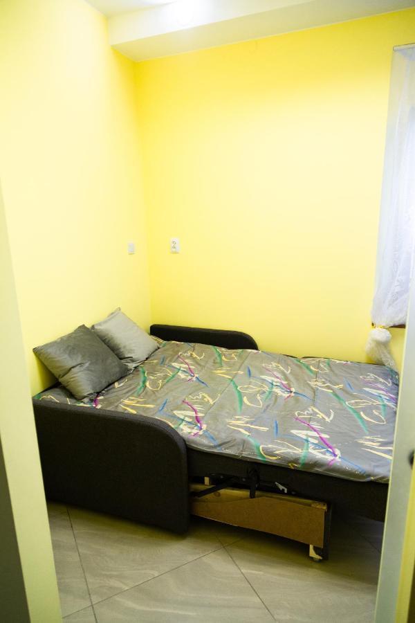 Apartament Przy Rynku Ostrowiec Swietokrzyski Exterior photo